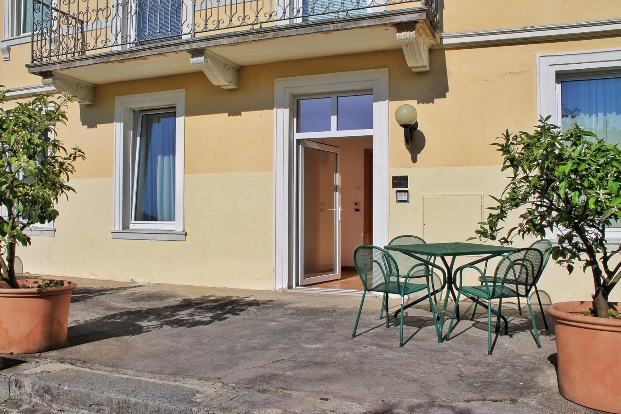 Aparthotel Englovacanze Riva del Garda Exterior foto